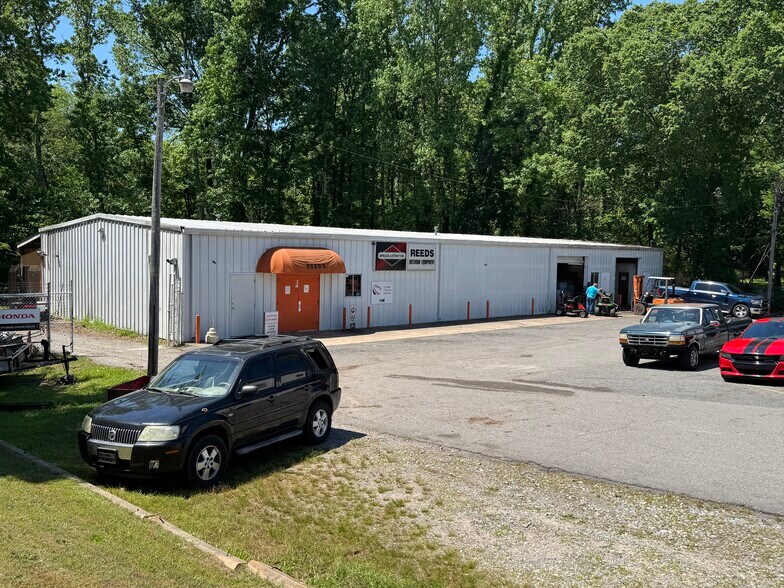 More Photos Of 8623 Colonel Glenn Rd, Little Rock Industrial For Lease