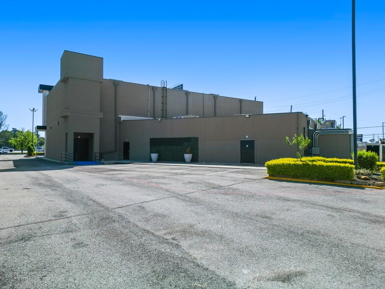 More Photos Of 25807 I-45, Spring Lodge Meeting Hall For Sale