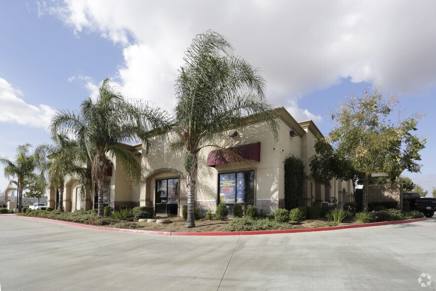 More Photos Of 764-796 W Ramona Expy, Perris Unknown For Lease