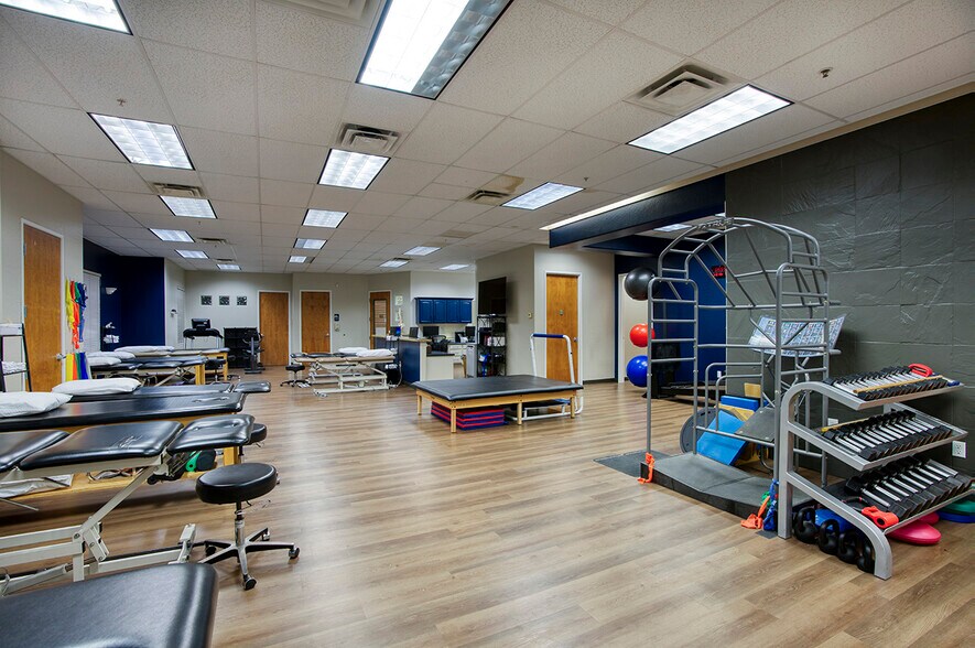 More Photos Of 4530 E Muirwood Dr, Phoenix Office For Sale