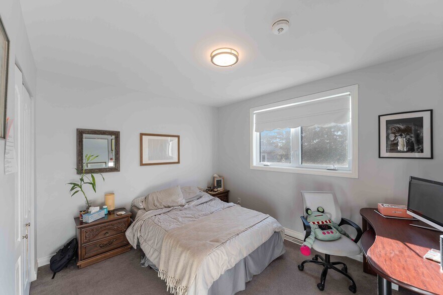 More Photos Of 732 Morin St, Ottawa Apartments For Sale