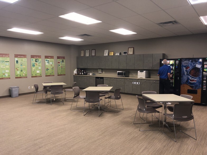 More Photos Of 3060 Little Hills Expy, Saint Charles Office For Lease