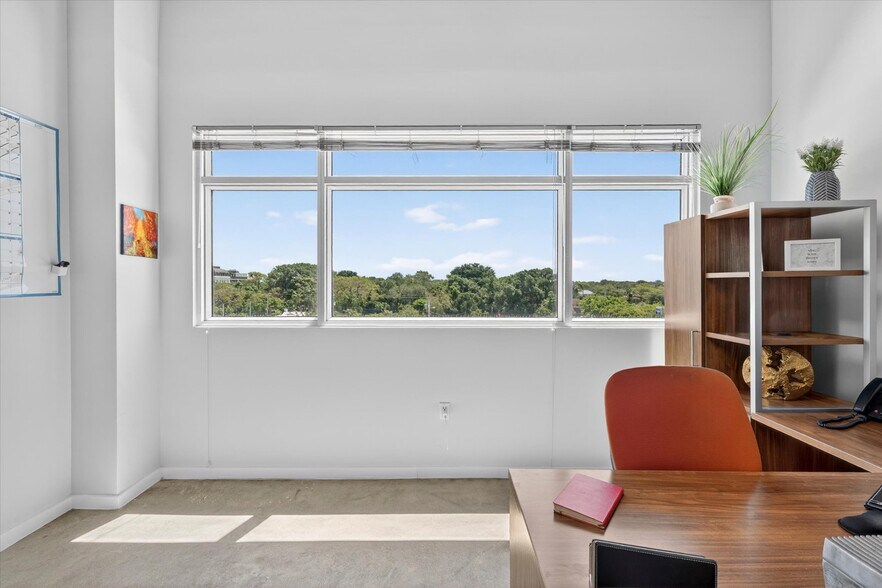 More Photos Of 7301 SW 57th Ct, South Miami Office For Sale