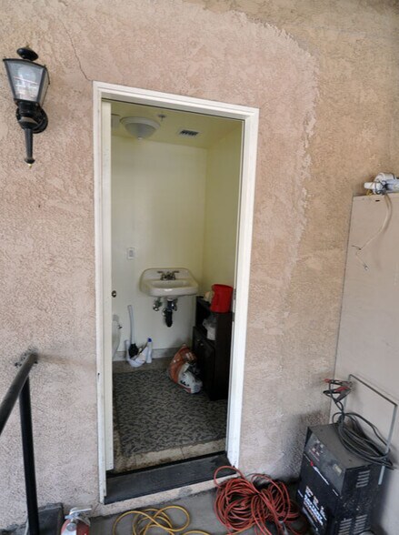 More Photos Of 15723 Kadota St, Sylmar Land For Sale