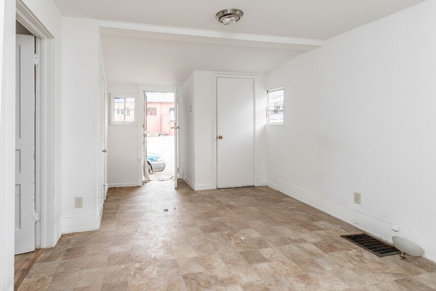 More Photos Of 1806 Meharry Blvd, Nashville Apartments For Sale