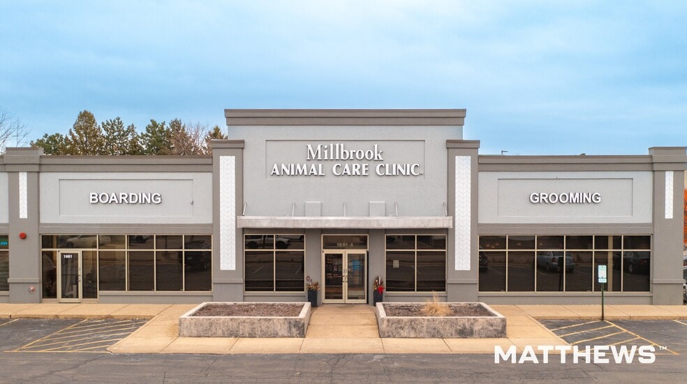 Primary Photo Of 1881 S Randall Rd, Geneva General Retail For Sale