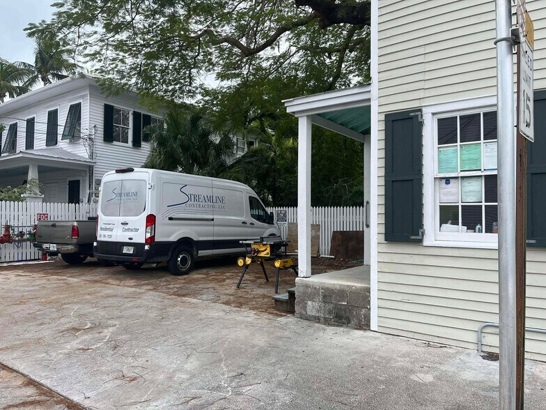 More Photos Of 1110 Truman Ave, Key West General Retail For Lease