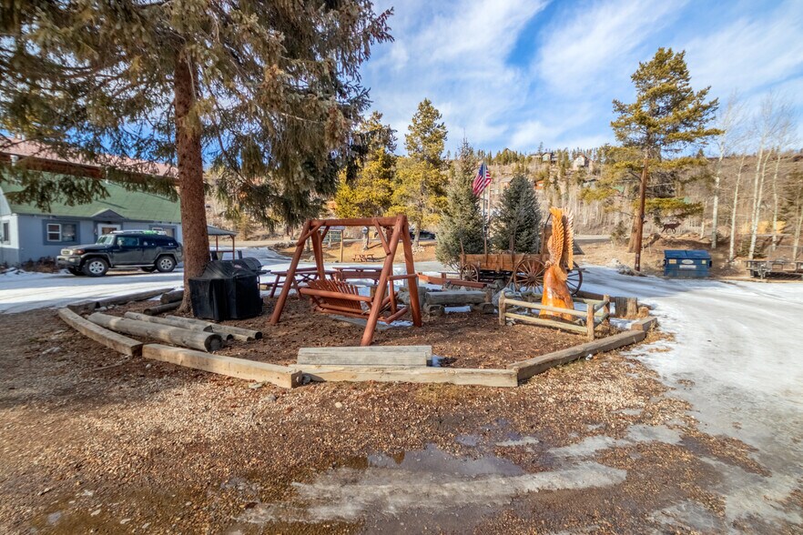 More Photos Of 416 Grand Ave, Grand Lake Hotel For Sale