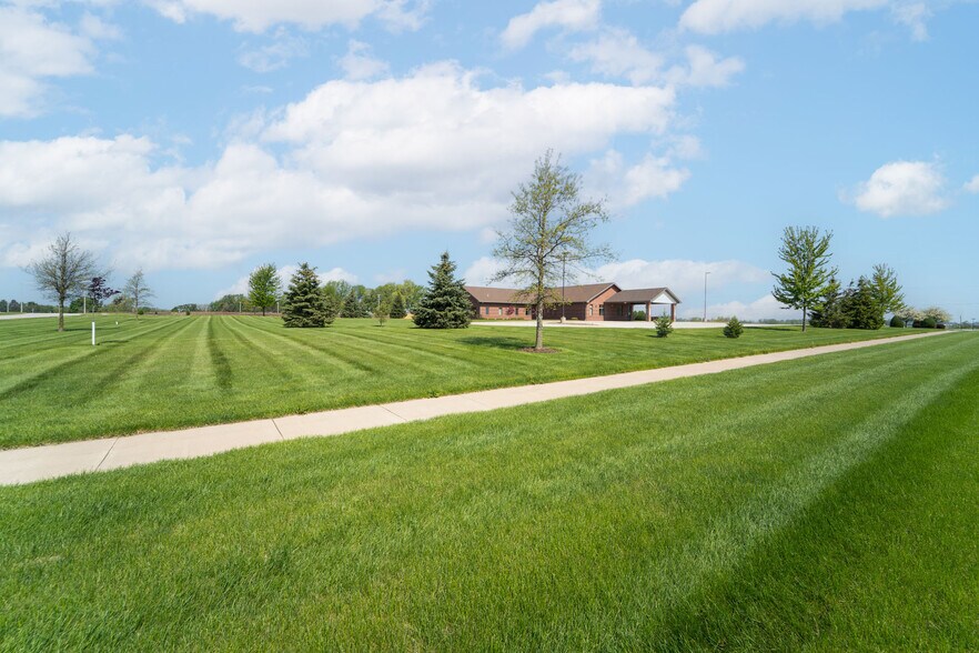 More Photos Of 790 Eastgate Dr, Ripon Medical For Sale