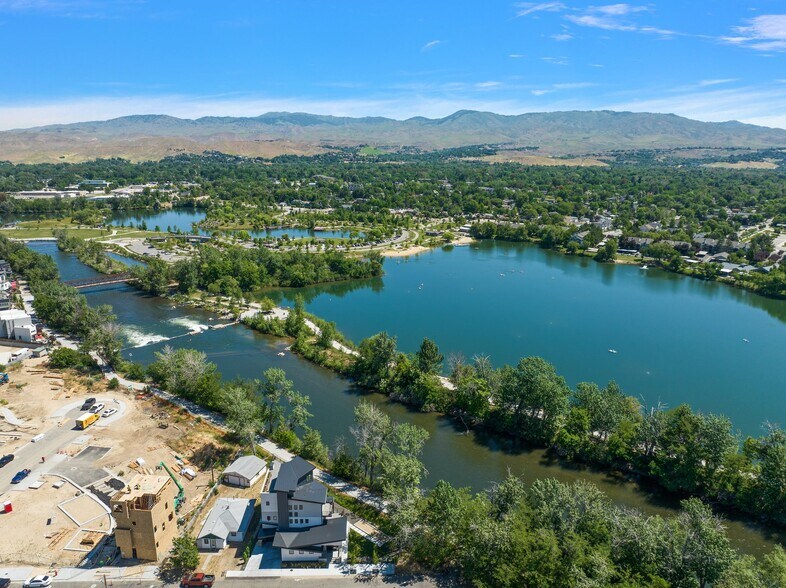 More Photos Of 202 E 34th St, Garden City Land For Sale