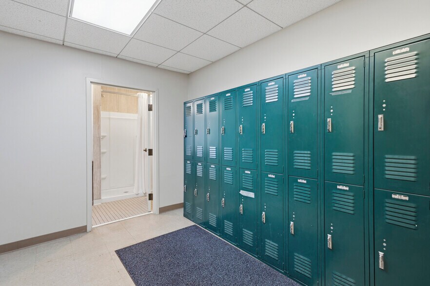 More Photos Of 450 Towne Center Blvd, Ridgeland Skilled Nursing Facility For Sale