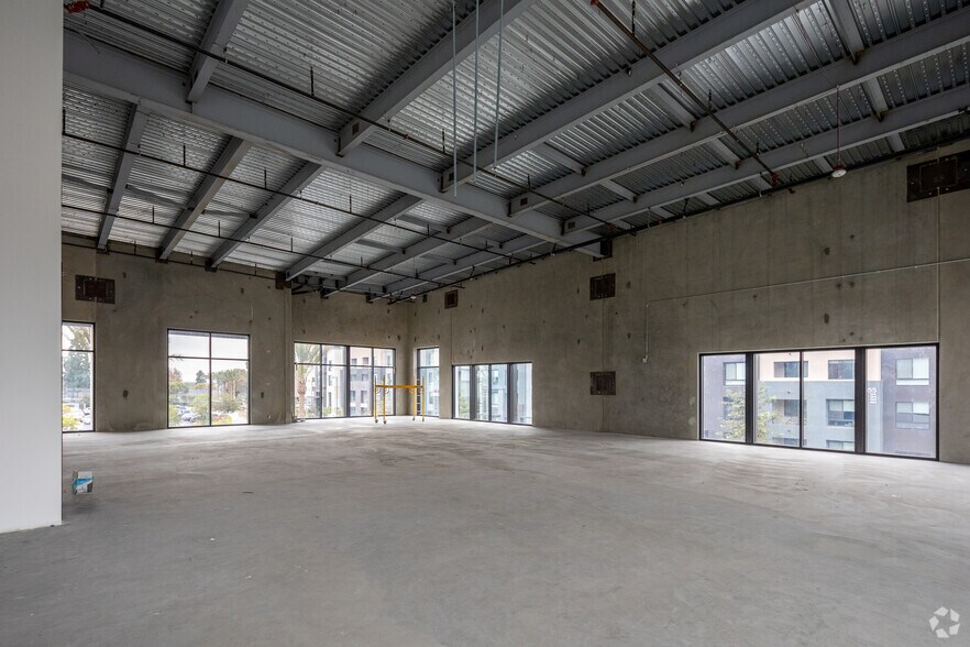 More Photos Of 5255 Katella Ave, Cypress Medical For Lease