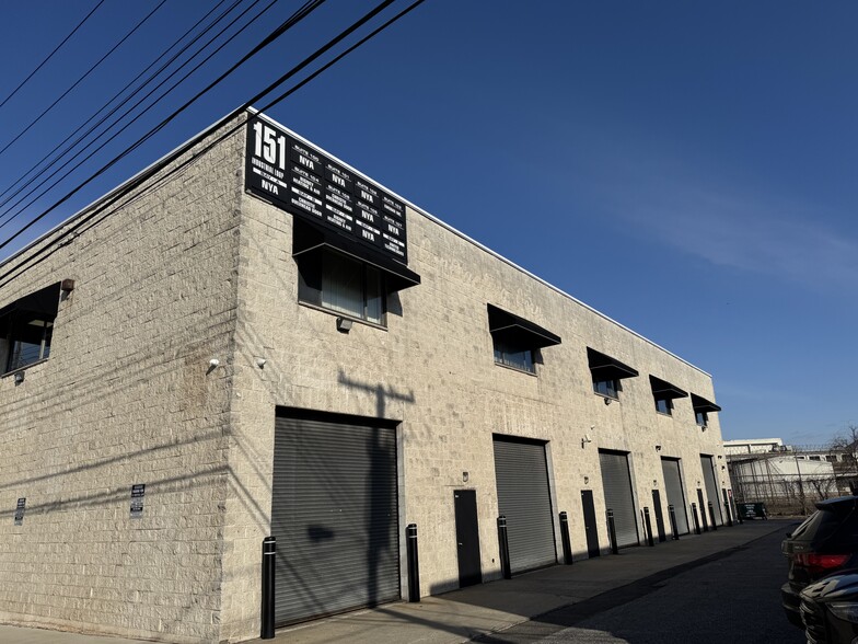 More Photos Of 151 Industrial Loop, Staten Island Storefront Retail Office For Sale