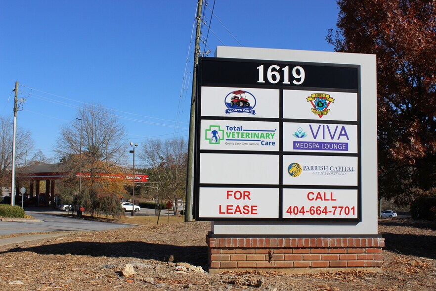 More Photos Of 1619 NW COLLINS Rd, Kennesaw Unknown For Lease