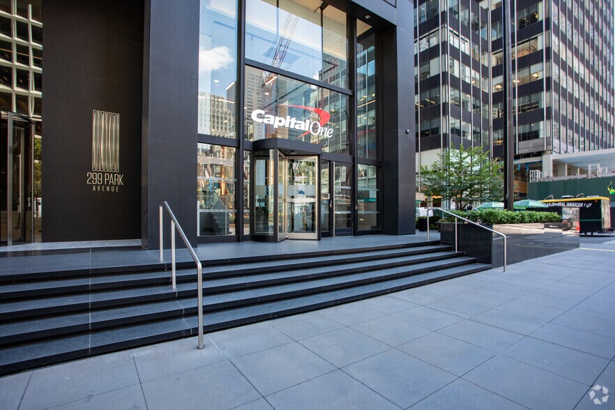 More Photos Of 299 Park Ave, New York Office For Lease