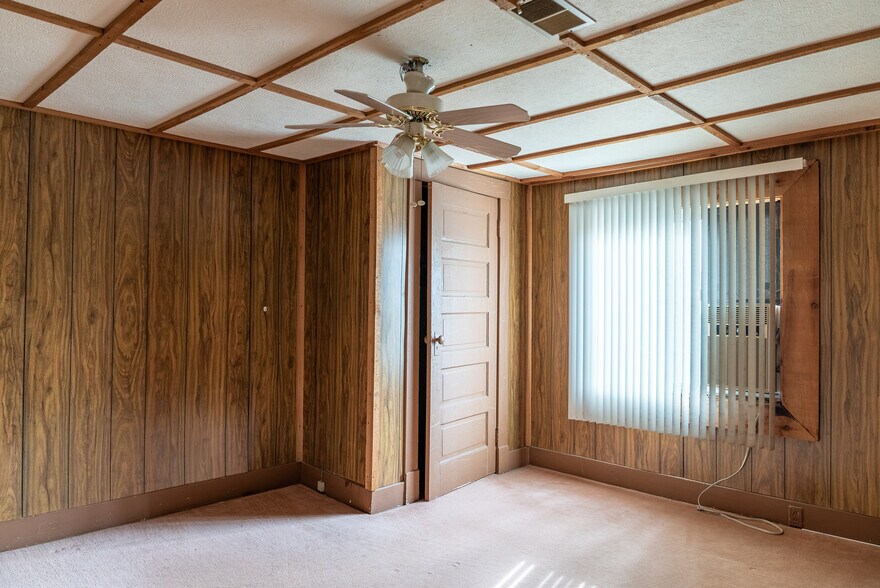 More Photos Of 3108 N Dixie Dr, Dayton Restaurant For Sale