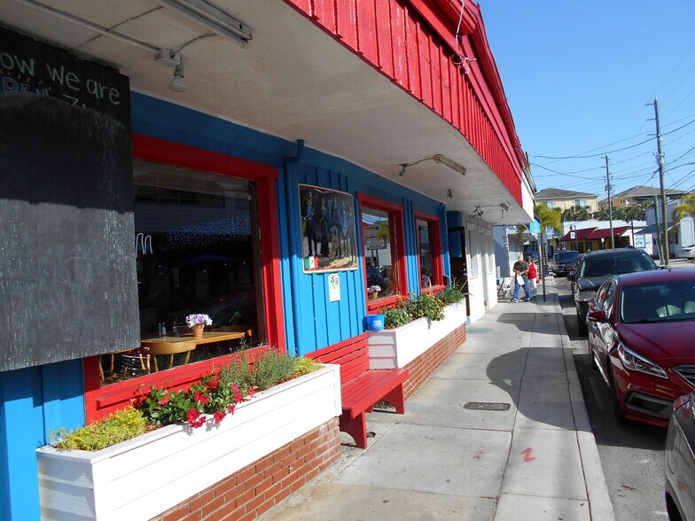 More Photos Of 530 Athens St, Tarpon Springs General Retail For Sale