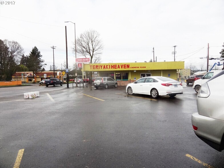 Primary Photo Of 7332 NE Martin Luther King Jr Blvd, Portland Restaurant For Sale