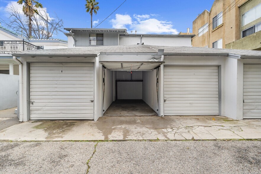 More Photos Of 4245 Laurel Canyon Blvd, Studio City Apartments For Sale