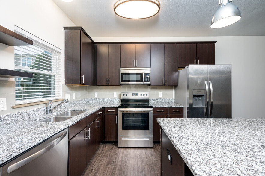 More Photos Of 6159 Winthrop Ave, Indianapolis Apartments For Sale