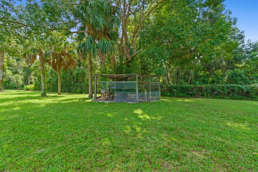 More Photos Of 4630 US Highway 17, De Leon Springs Restaurant For Sale