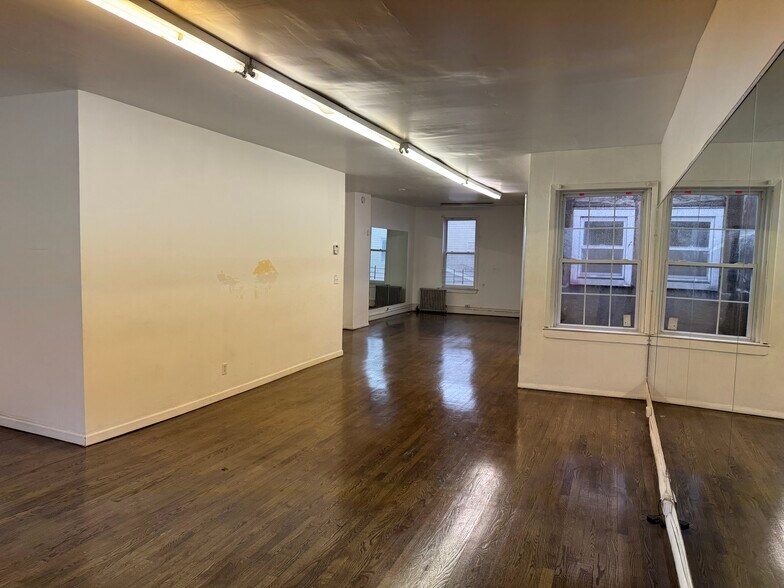 More Photos Of 14217 Rockaway Blvd, Jamaica Apartments For Sale