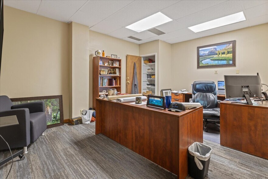 More Photos Of 1803-1807 Capitol Ave, Cheyenne Office For Sale