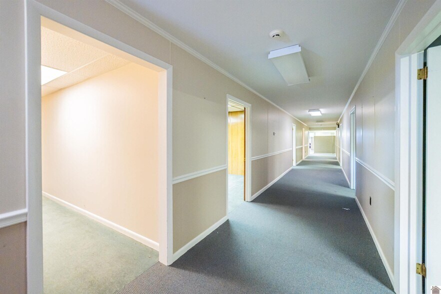 More Photos Of 703 Jefferson St, Paducah Office For Sale