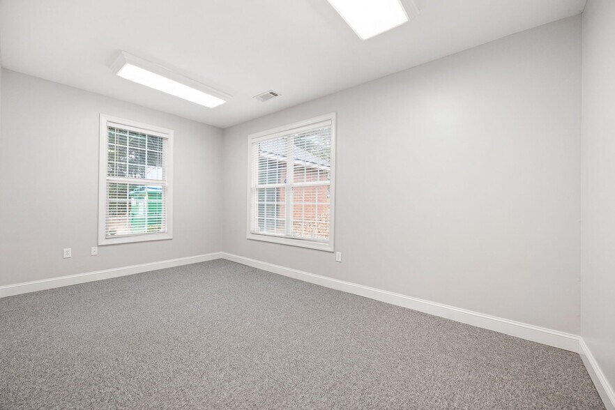 More Photos Of 1350 Wooten Lake Rd, Kennesaw Office For Lease