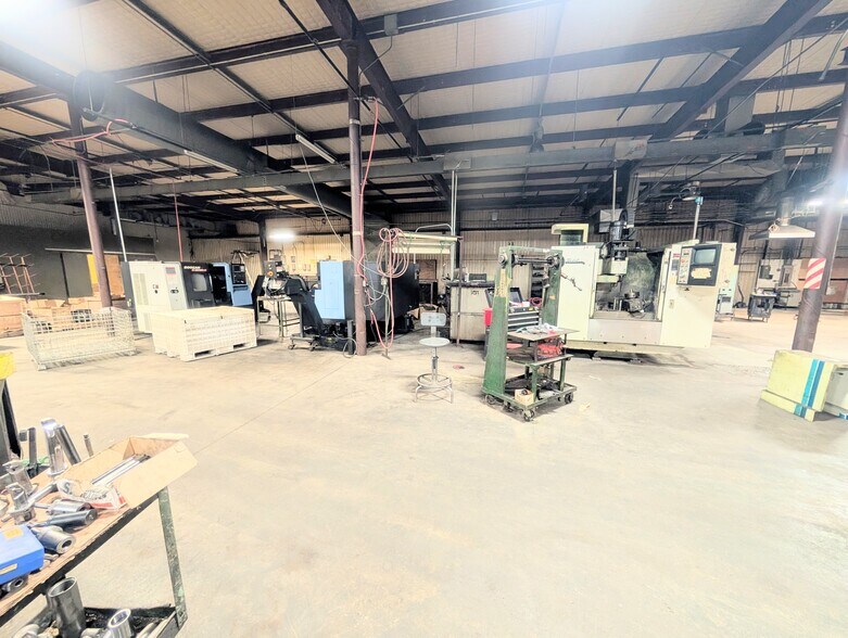 More Photos Of 1469 US Highway 59, Moran Manufacturing For Sale