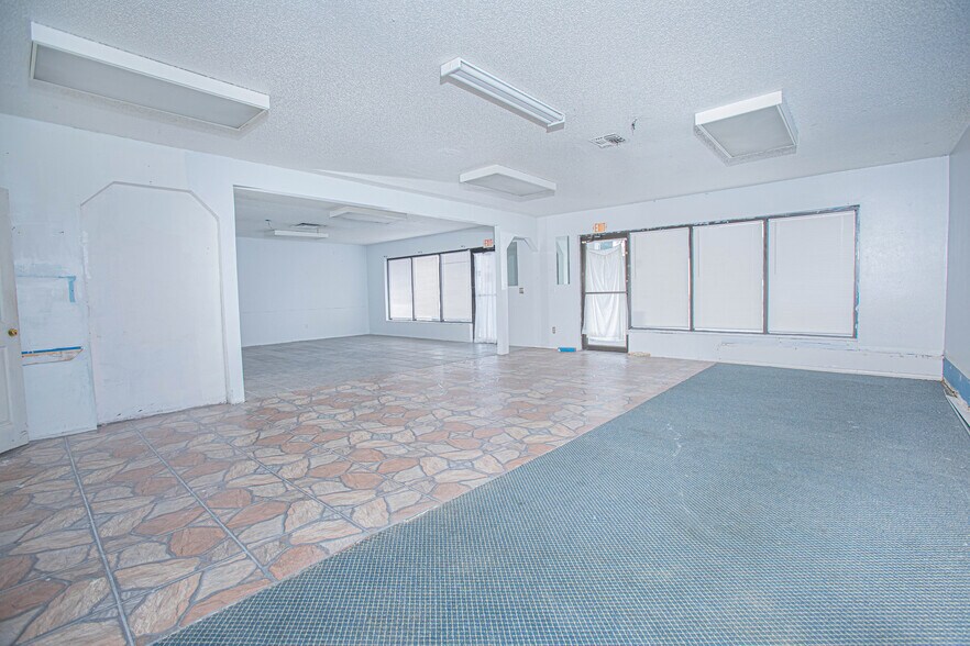 More Photos Of 51 N Bumby Ave, Orlando Unknown For Sale