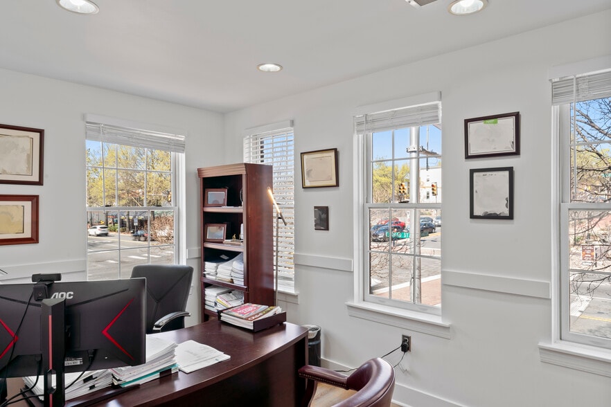 More Photos Of 100-122 E Broad St, Falls Church Office For Sale