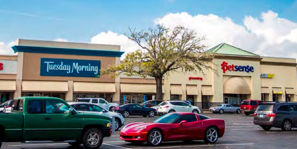 More Photos Of 2650 Beach Blvd, Biloxi Storefront For Sale