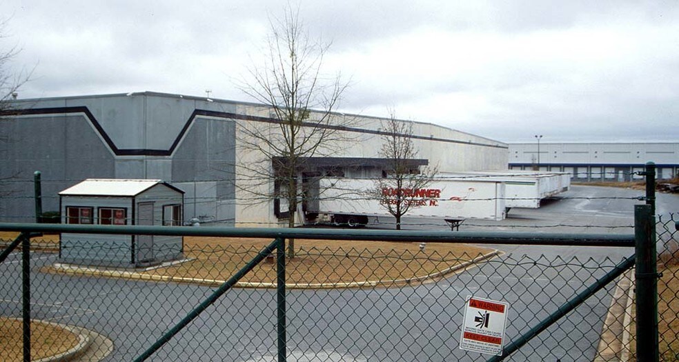 More Photos Of 3760 Southside Industrial Pky, Atlanta Warehouse For Lease