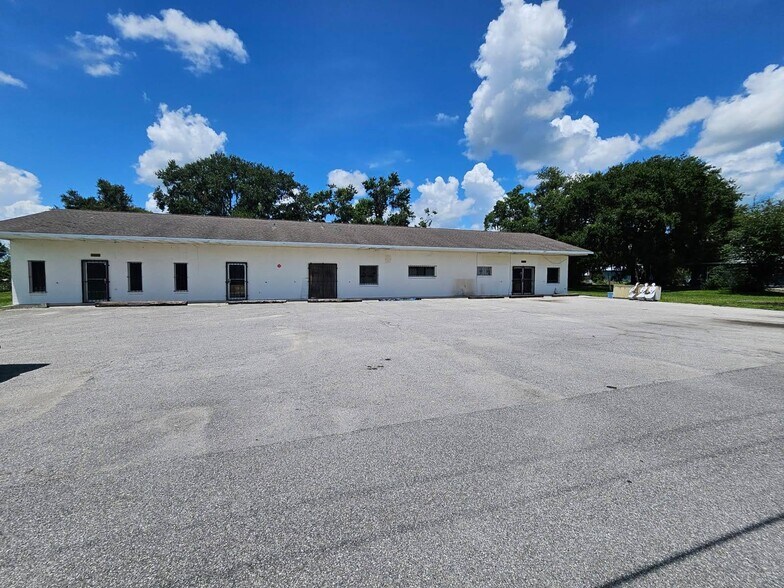 More Photos Of 4837 Martin Luther King Dr, Bowling Green General Retail For Sale