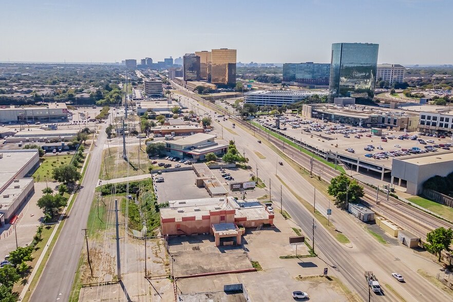 More Photos Of 6818-6826 Greenville Ave, Dallas Bar For Sale