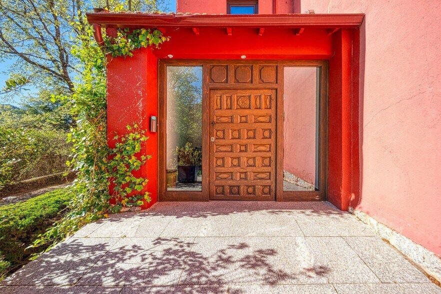 More Photos Of , Cercedilla Hotel For Sale