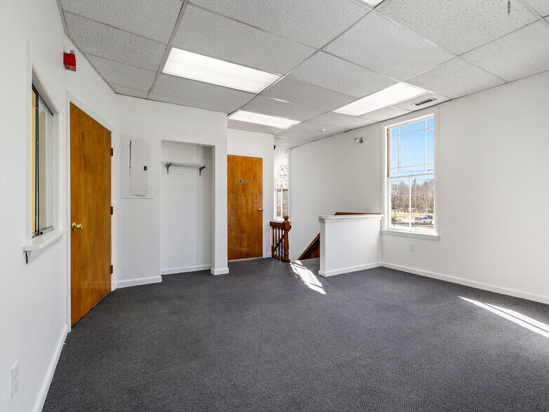More Photos Of 545-549 High St, Westwood Freestanding For Lease
