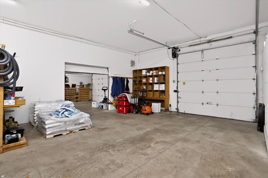 More Photos Of 291 E Two Cent Rd, Bargersville Warehouse For Sale