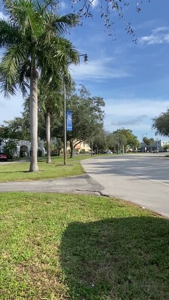 Primary Photo Of 4107 Hollywood Blvd, Fort Lauderdale Medical For Sale