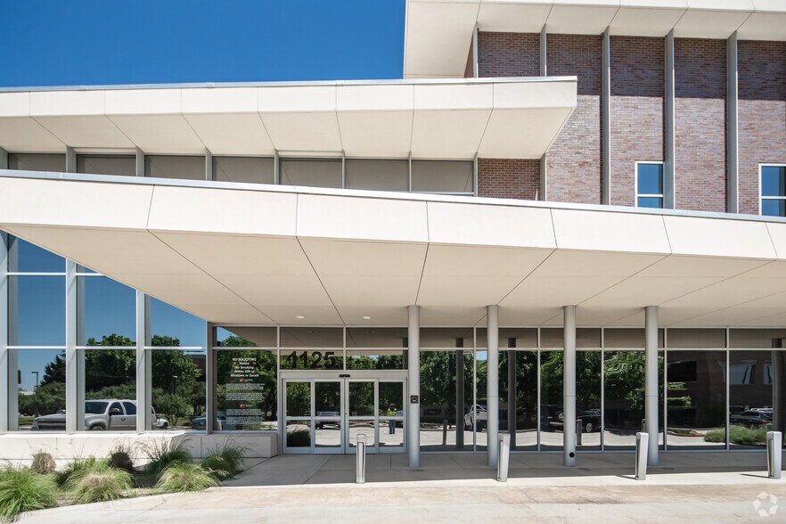 More Photos Of 1125 Raintree Cir, Allen Medical For Lease