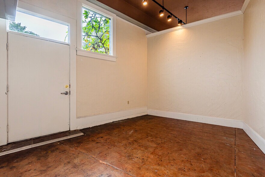 More Photos Of 1129 Soquel Ave, Santa Cruz Freestanding For Lease