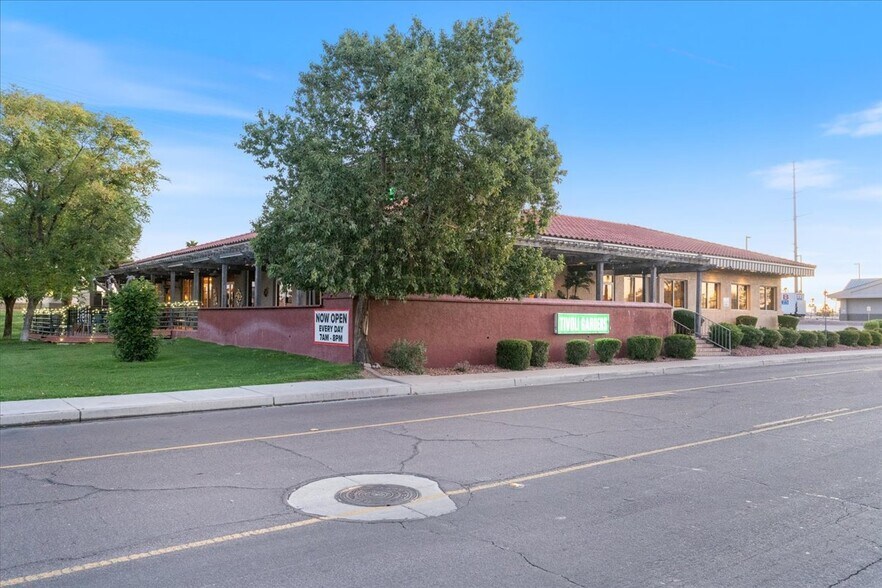 More Photos Of 12555 W Bell Rd, Surprise Restaurant For Sale