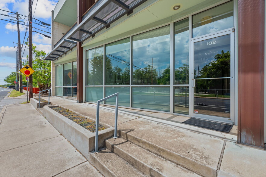 More Photos Of 508 E 53rd St, Austin Loft Creative Space For Sale