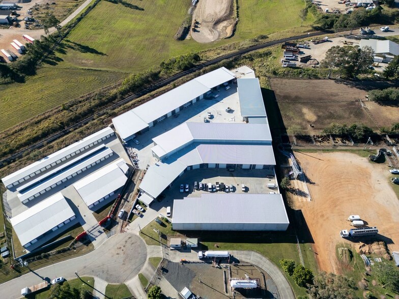 More Photos Of 32-34 Mulgi Dr, South Grafton Warehouse For Lease