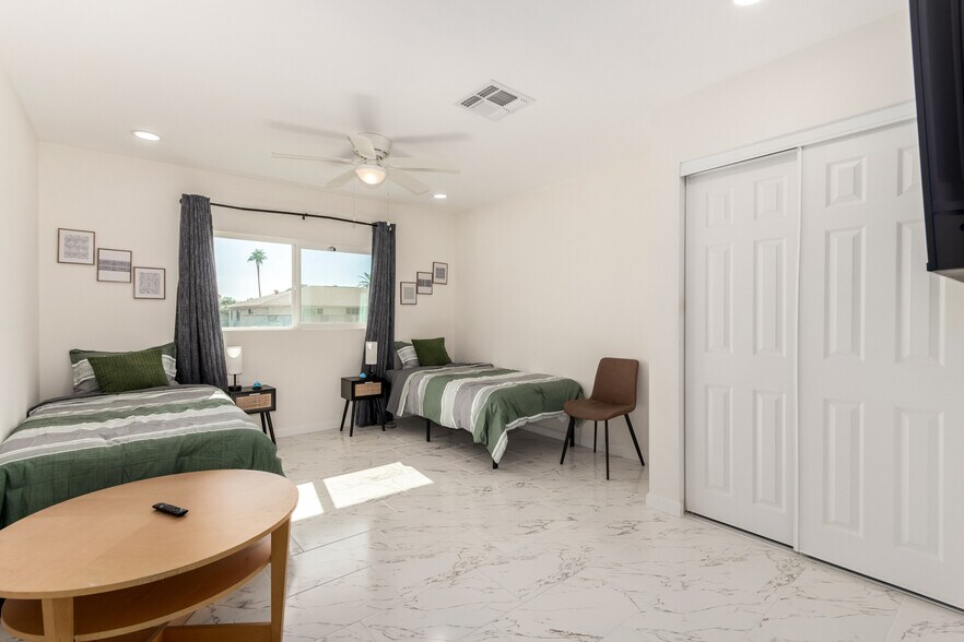 More Photos Of 10441 W Twin Oaks Dr, Sun City Assisted Living For Sale