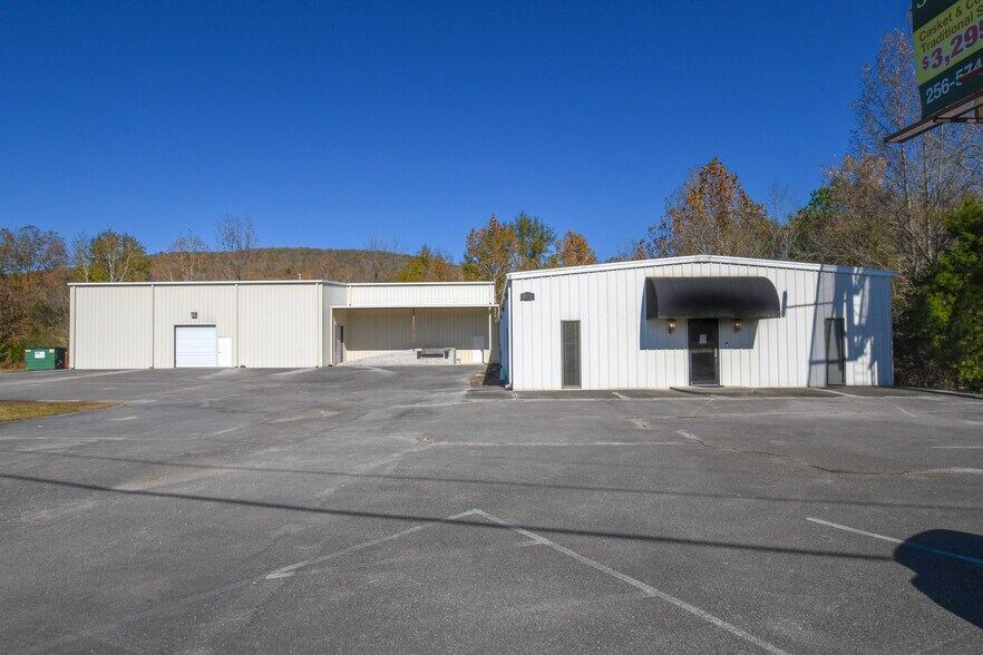 More Photos Of 5893 US 72, Gurley Flex For Sale