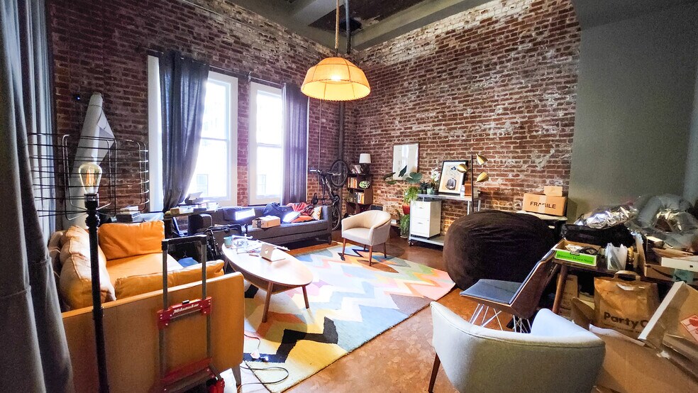 More Photos Of 18-22 Battery St, San Francisco Office For Lease