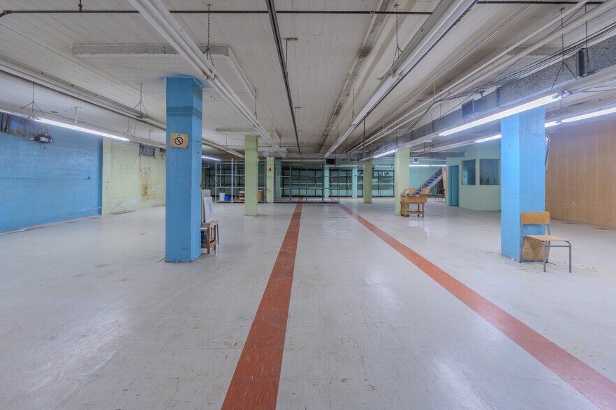 More Photos Of 8540 Av 10e, Montréal Warehouse For Sale