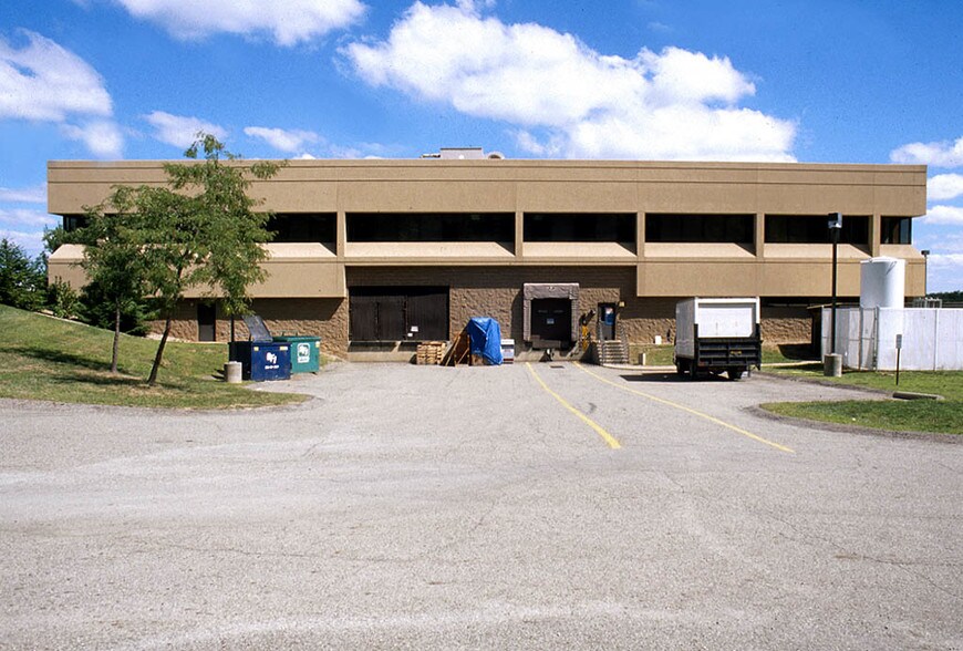 More Photos Of 500 Mosites Way, Pittsburgh Flex For Lease